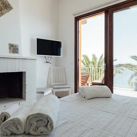 In Con Accesso Al Mare, Vista Mozzafiato Apartment
