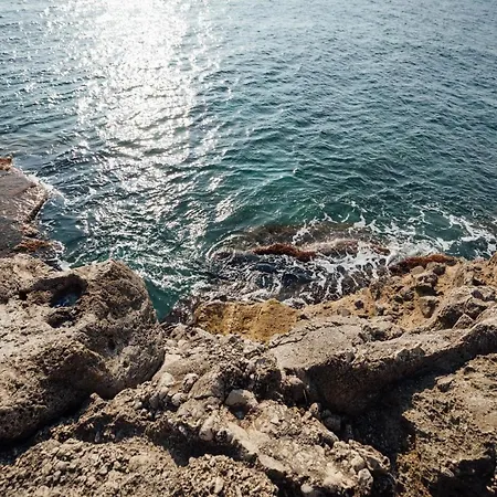 In Con Accesso Al Mare, Vista Mozzafiato Apartment