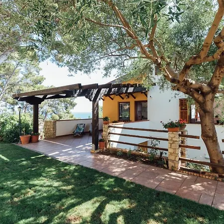 Apartment In Con Accesso Al Mare, Vista Mozzafiato