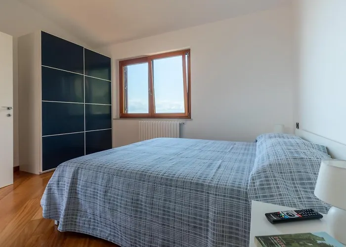 Apartment In Con Accesso Al Mare, Vista Mozzafiato