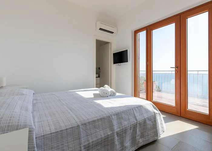 In Con Accesso Al Mare, Vista Mozzafiato Apartment Palermo