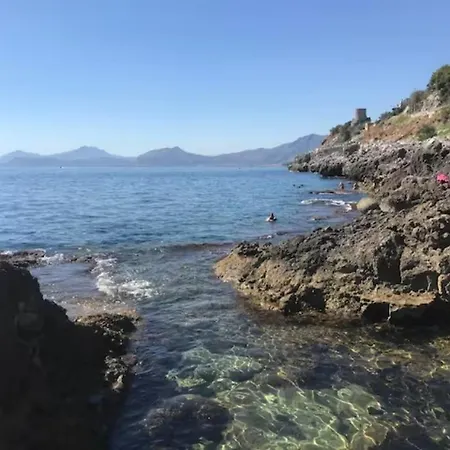 In Con Accesso Al Mare, Vista Mozzafiato Appartamento